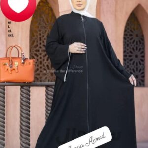 Simple and chic black abaya with a front zipper and wide sleeves